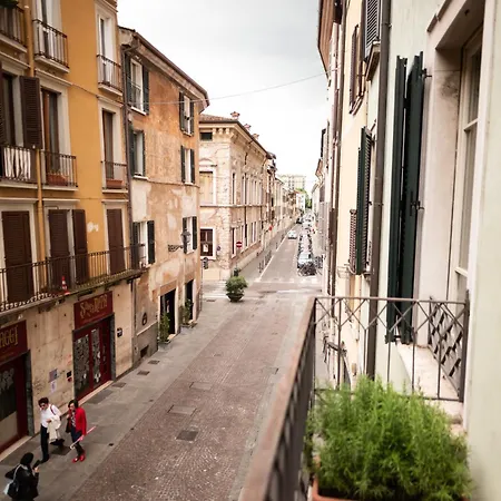 N7 - Rifugio D'epoca Con Posto Auto * Brescia